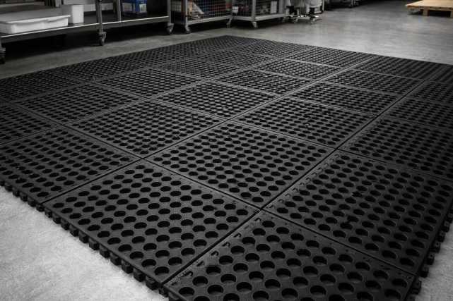 packing-mart-tapete-antifatiga-linea-produccion-modular-industrial-03
