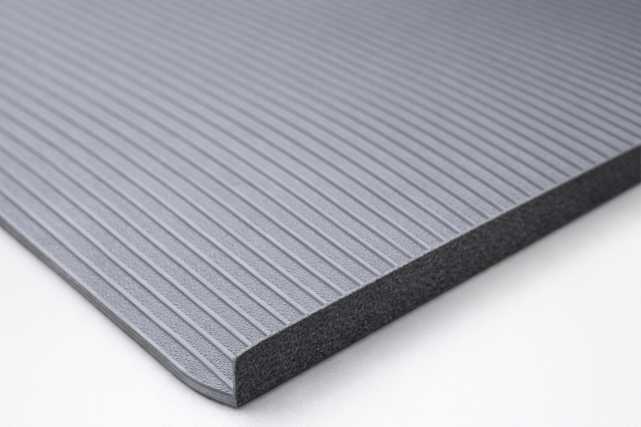 packing-mart-detalle-estriado-rollo-hule-dielectrico-gris